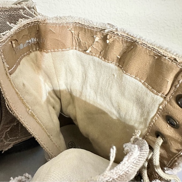 Claudia Ghizzani Frayed Canvas Combat Boots Size 38 Beige/Tan Lace-Up Ankle Zip - Picture 7 of 7